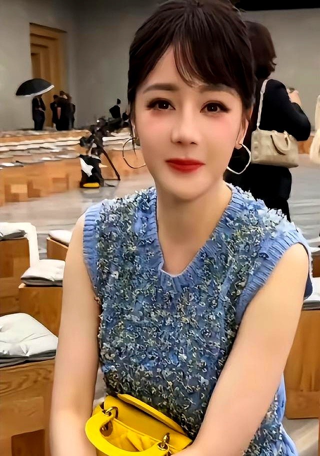 黄景瑜迪丽热巴绯闻详情_黄景瑜商业太空旅客计划_黄景瑜女明星